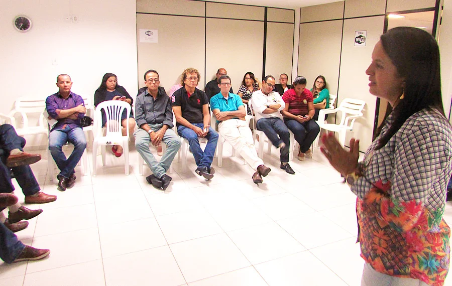 ACE e CDL realizam Roda de Conversa com a candidata Jucélia Nascimento